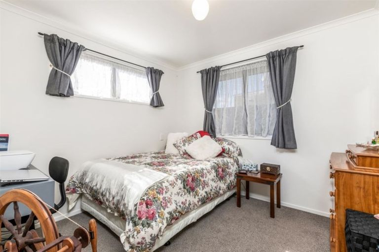 Photo of property in 2/33 Coopers Road, Gate Pa, Tauranga, 3112