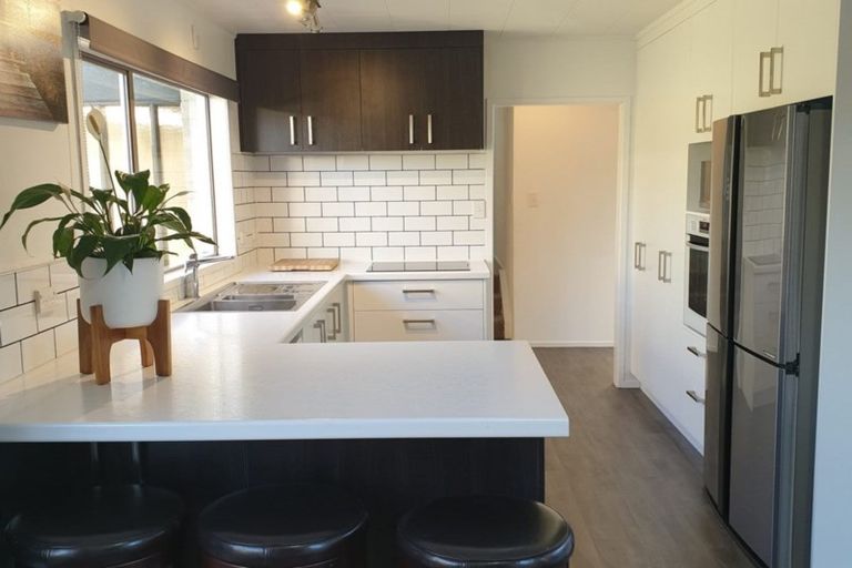 Photo of property in 20 Tawavale Street, Pukehangi, Rotorua, 3015