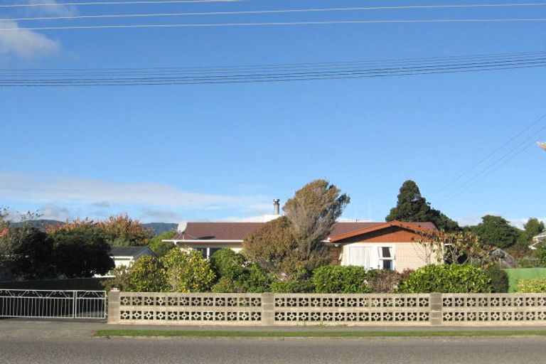 Photo of property in 28 Aotaki Street, Otaki, 5512