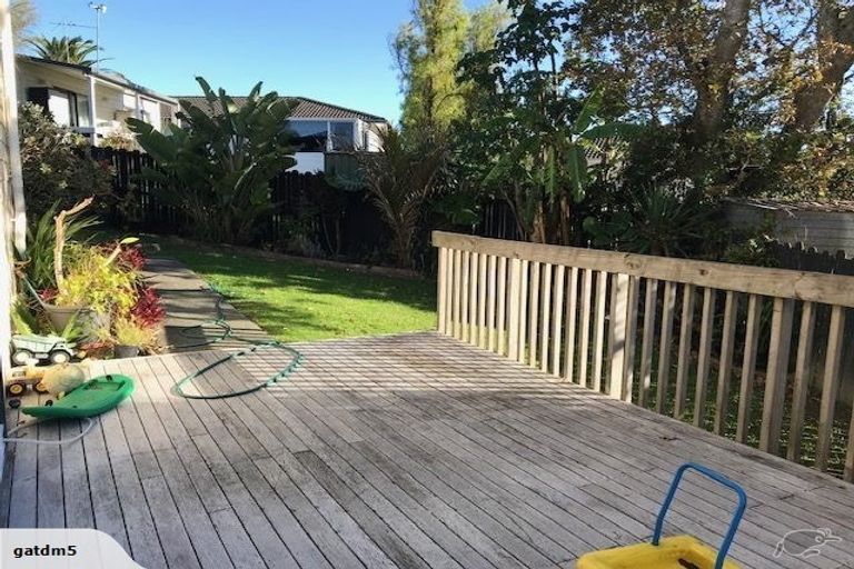 Photo of property in 1/15 Glastron Place, Bayview, Auckland, 0629