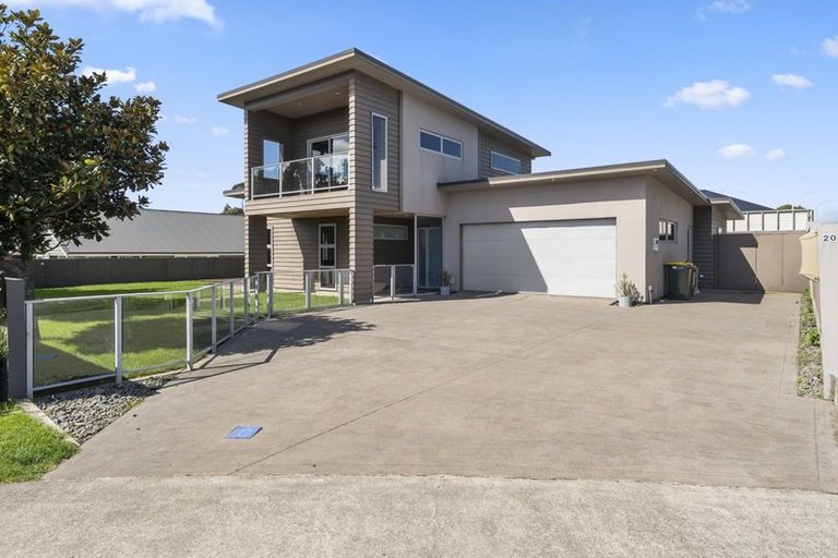 Photo of property in 20 Parkvue Drive, Bell Block, New Plymouth, 4312
