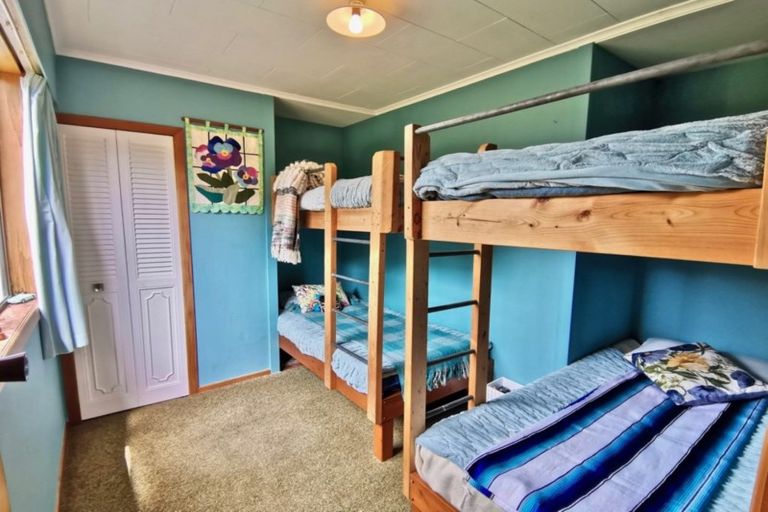 Photo of property in 33 Gawler Street, Te Horo Beach, Otaki, 5581