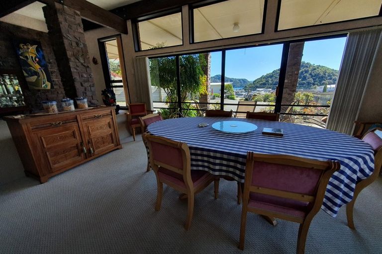 Photo of property in 5 Seaview Crescent, Picton, 7220
