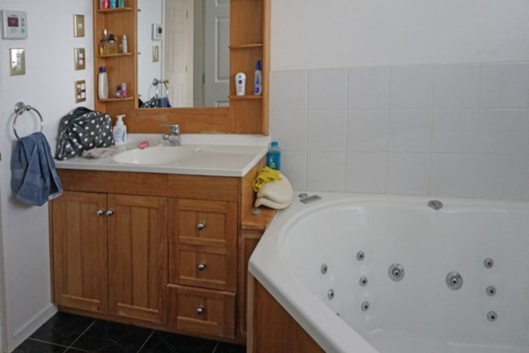 Photo of property in 68 Dipton Street, Kingswell, Invercargill, 9812