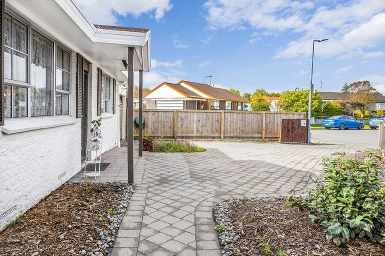 Photo of property in 15b Sandalwood Drive, Dinsdale, Hamilton, 3204