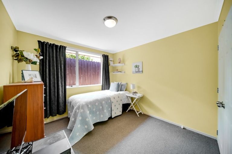 Photo of property in 1/39 Marriott Road, Pakuranga, Auckland, 2010