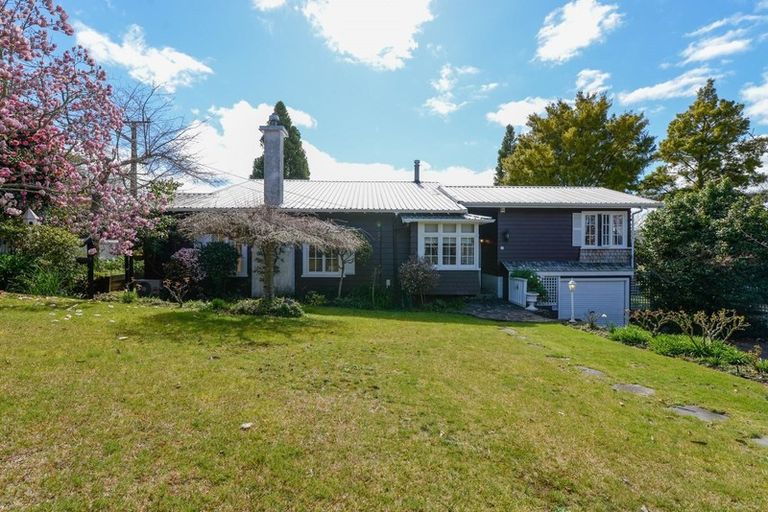 Photo of property in 17 Sophia Street, Glenholme, Rotorua, 3010