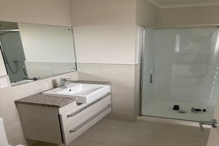 Photo of property in 21 Anselmi Ridge Road, Pukekohe, 2120