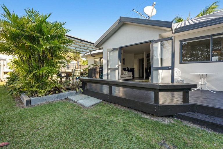 Photo of property in 24 Onepu Lane, Manly, Whangaparaoa, 0930
