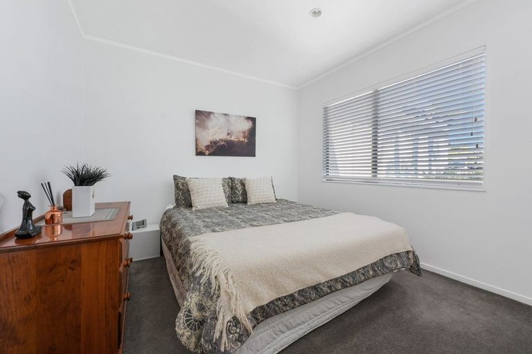 Photo of property in 24 Onepu Lane, Manly, Whangaparaoa, 0930