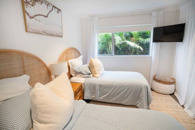 Photo of property in 4 Brandon Road, Manly, Whangaparaoa, 0930
