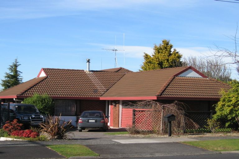 Photo of property in 16 Garden Heights Avenue, Glenview, Hamilton, 3206