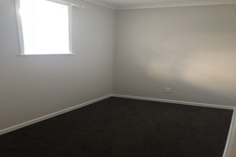 Photo of property in 30 Palmer Crescent, Silverstream, Upper Hutt, 5019