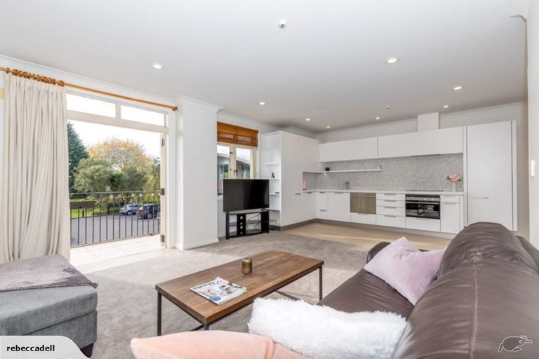 Photo of property in 1a/11 London Street, Hamilton Central, Hamilton, 3204