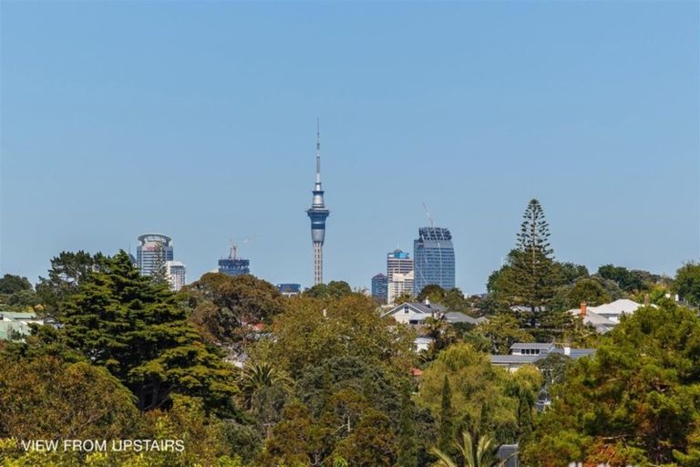 Photo of property in 15a Ascot Avenue, Narrow Neck, Auckland, 0624