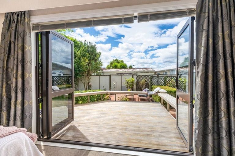 Photo of property in 6 Denver Grove, Totara Park, Upper Hutt, 5018