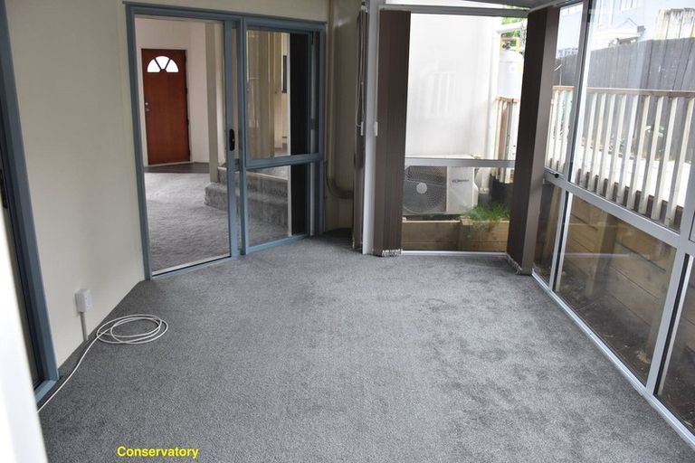Photo of property in 1/30 Mountain Road, Mangere Bridge, Auckland, 2022