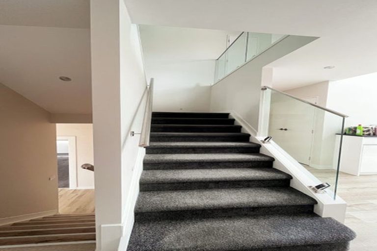 Photo of property in 138 Greenhithe Road, Greenhithe, Auckland, 0632