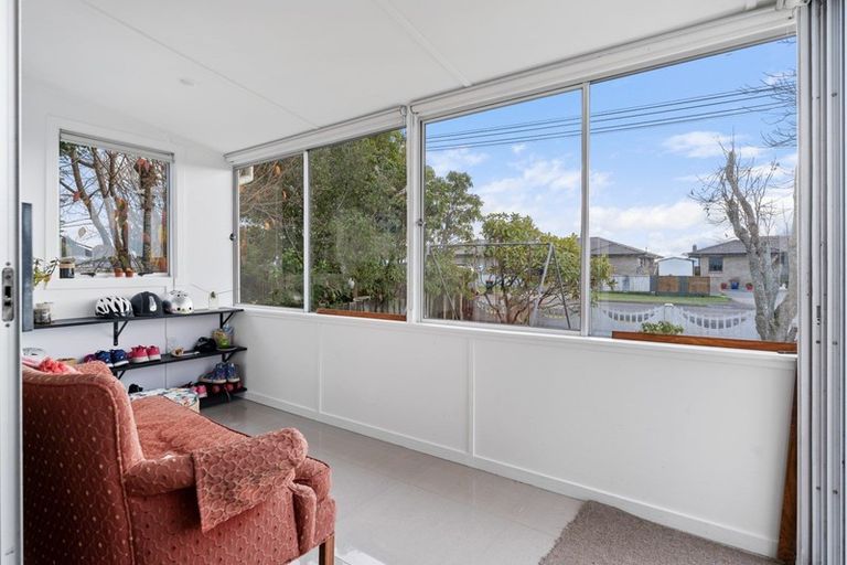 Photo of property in 17 Brookes Street, Inglewood, 4330