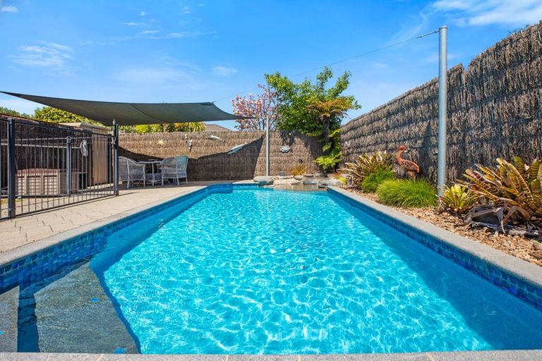 Photo of property in 120 Doncaster Drive, Papamoa Beach, Papamoa, 3118