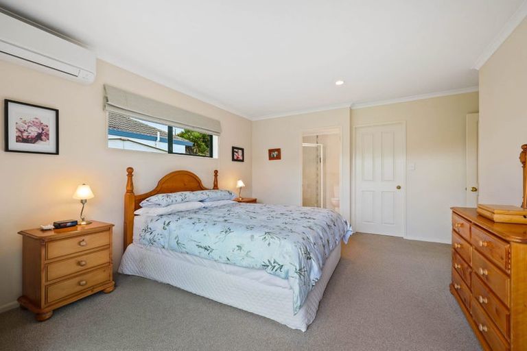 Photo of property in 8 Amesbury Rise, Henderson, Auckland, 0612