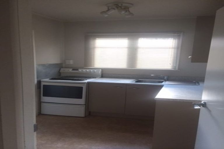 Photo of property in 10a Gibbs Road, Manurewa, Auckland, 2102