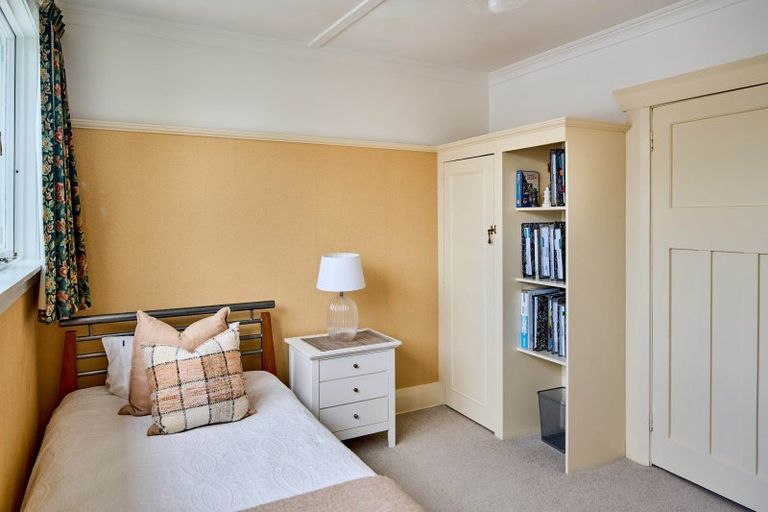 Photo of property in 14 Hinau Street, Woburn, Lower Hutt, 5010