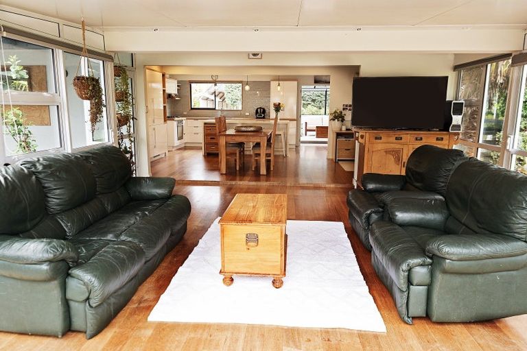 Photo of property in 64 Waikuku Beach Road, Waikuku, Rangiora, 7473