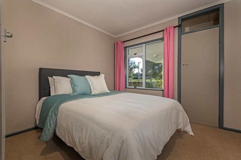 Photo of property in 83 Trickers Road, Bulls, 4818