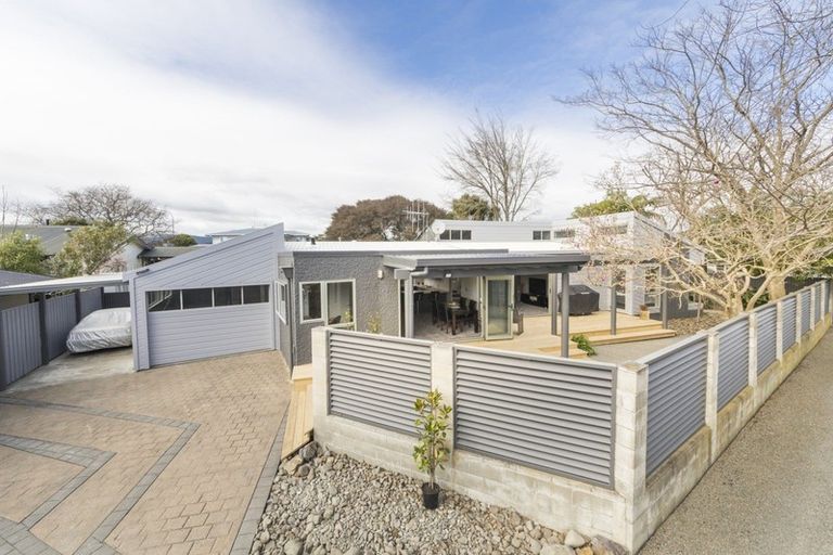 Photo of property in 72 Ihaka Street, Hokowhitu, Palmerston North, 4410