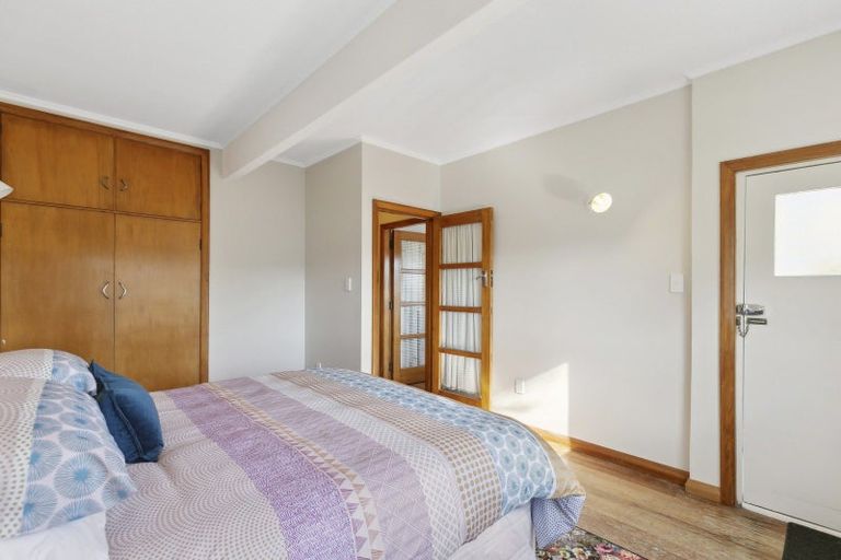 Photo of property in 56 Totara Road, Miramar, Wellington, 6022