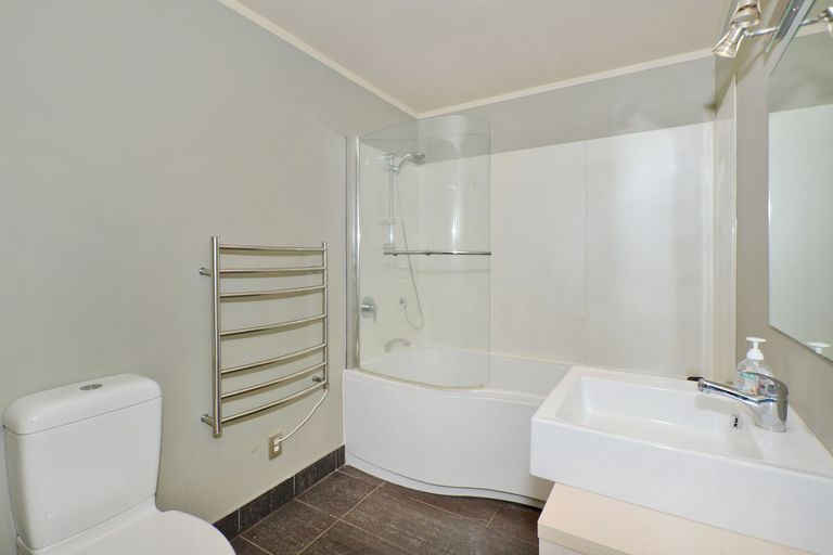 Photo of property in 6 High Oaks Way, Avenues, Whangarei, 0110