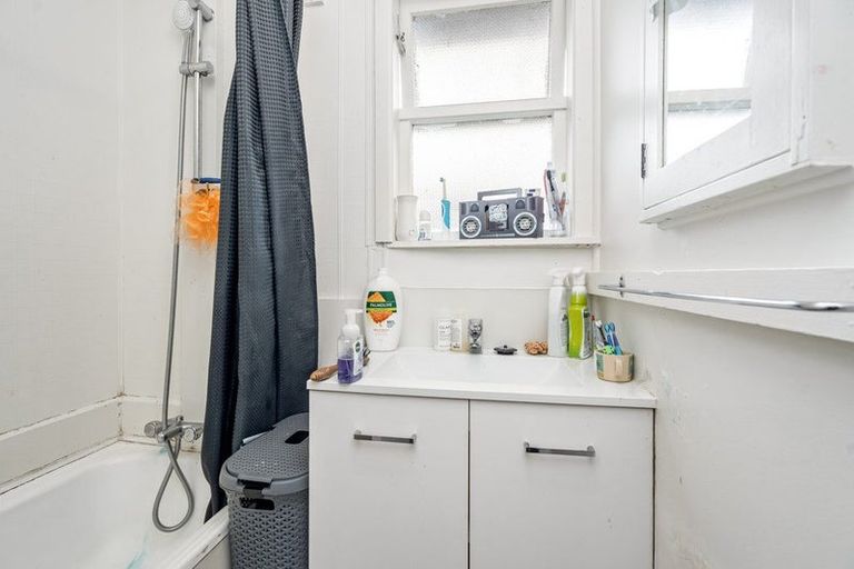 Photo of property in 90a Tarewa Road, Morningside, Whangarei, 0110