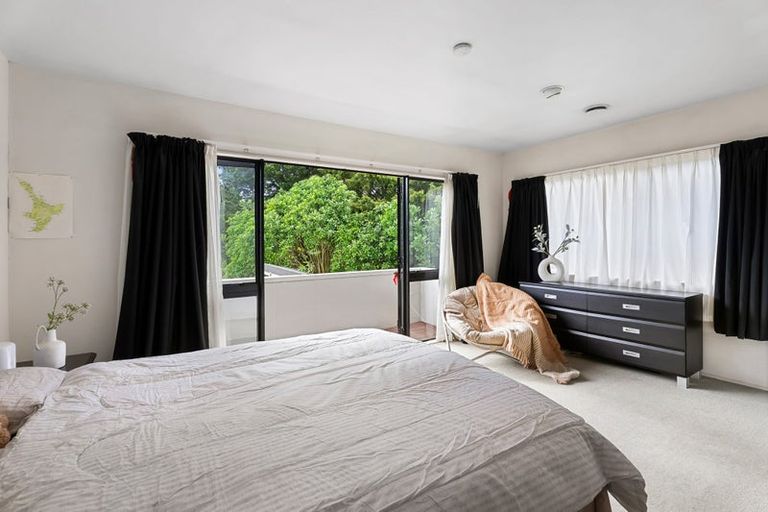 Photo of property in 99a Redoubt Road, Goodwood Heights, Auckland, 2105