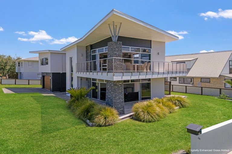Photo of property in 401 Harbour View Road, Whangamata, 3620