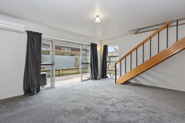 Photo of property in 2/33 Pavitt Street, Richmond, Christchurch, 8013