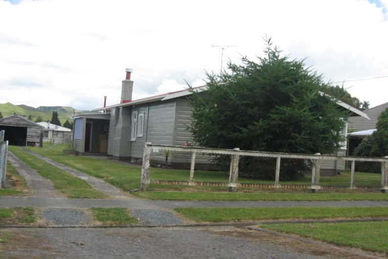 Photo of property in 6 Queen Street, Raetihi, 4632