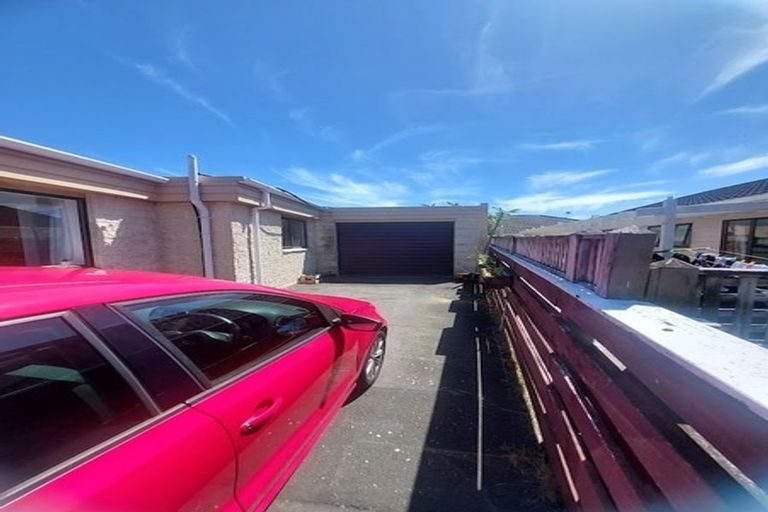 Photo of property in 25a Toru Road, Paraparaumu Beach, Paraparaumu, 5032