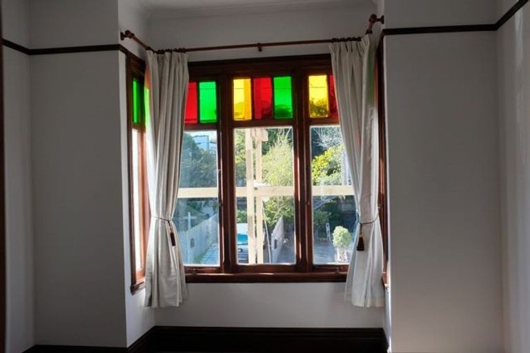 Photo of property in 2 Manley Terrace, Newtown, Wellington, 6021