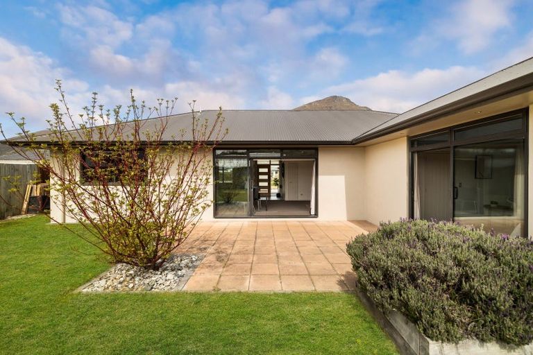Photo of property in 23 Lochnagar Drive, Lake Hayes, Queenstown, 9304