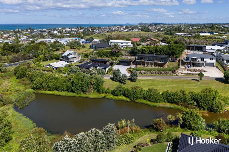 Photo of property in 13 Ralph Lane, Waihi Beach, 3611