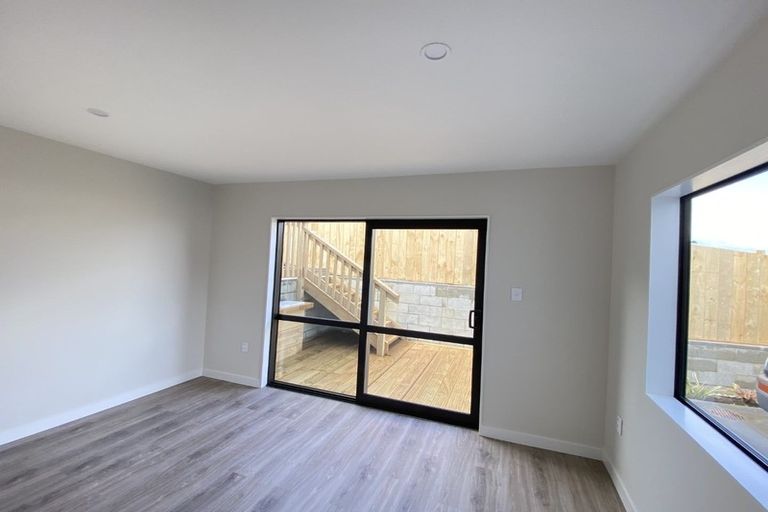 Photo of property in 21 Vazey Way, Hobsonville, Auckland, 0618