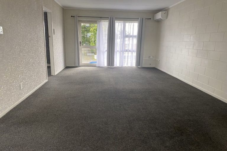 Photo of property in 2 Tennessee Avenue, Mangere East, Auckland, 2024