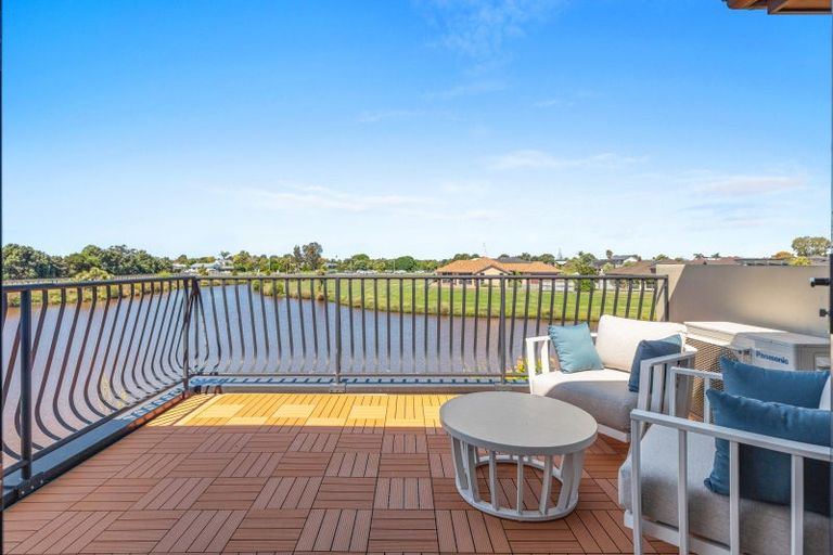 Photo of property in 166 Oriental Parade, Papamoa Beach, Papamoa, 3118