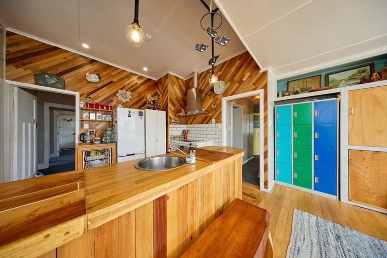 Photo of property in 219 Beach Road, Kaikoura, 7300