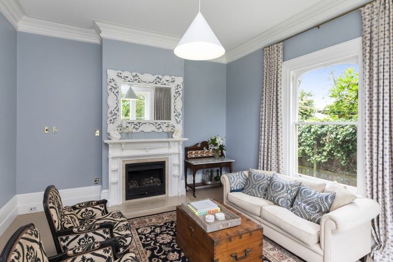 Photo of property in 172 Blighs Road, Strowan, Christchurch, 8052