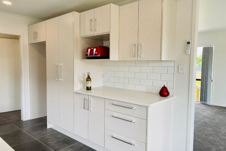 Photo of property in 12 Fourth View Avenue, Beachlands, Auckland, 2018