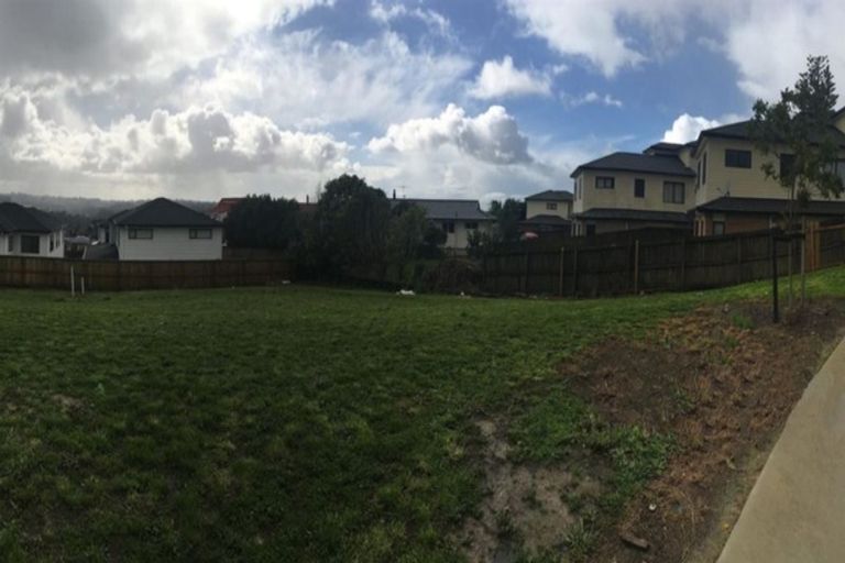 Photo of property in 1 Eric Gifford Drive, Ranui, Auckland, 0612
