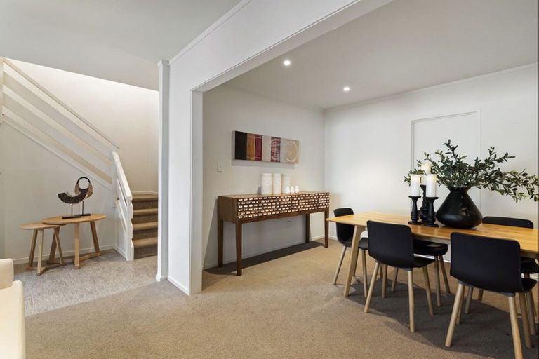 Photo of property in 33 Gwilliam Place, Freemans Bay, Auckland, 1011