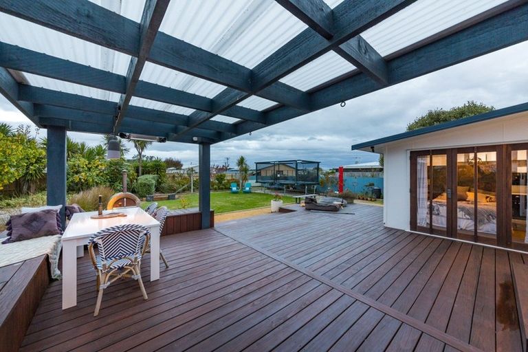 Photo of property in 77 Seabury Avenue, Foxton Beach, Foxton, 4815